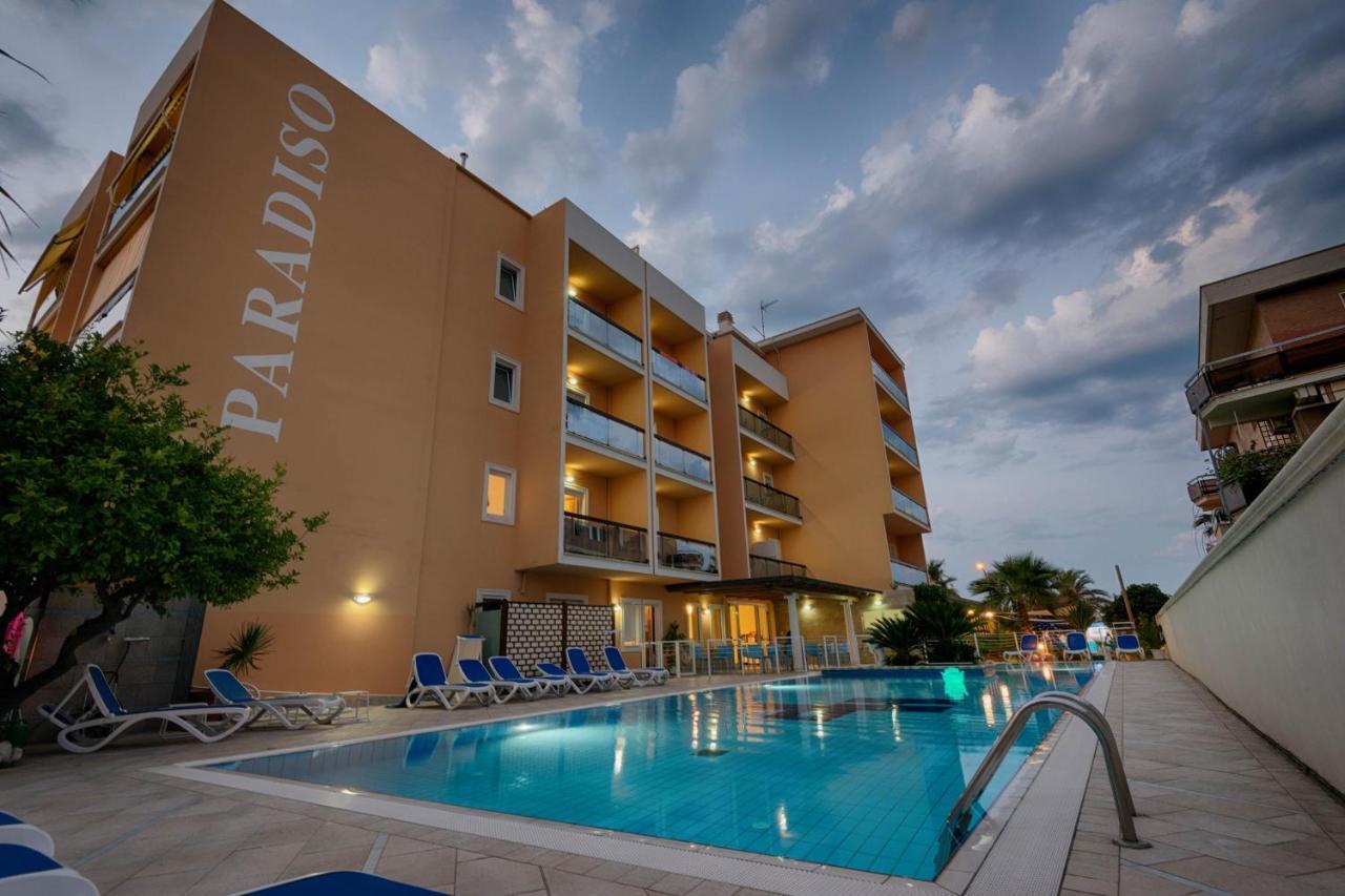 Hotel Paradiso غْروتّامّاري المظهر الخارجي الصورة